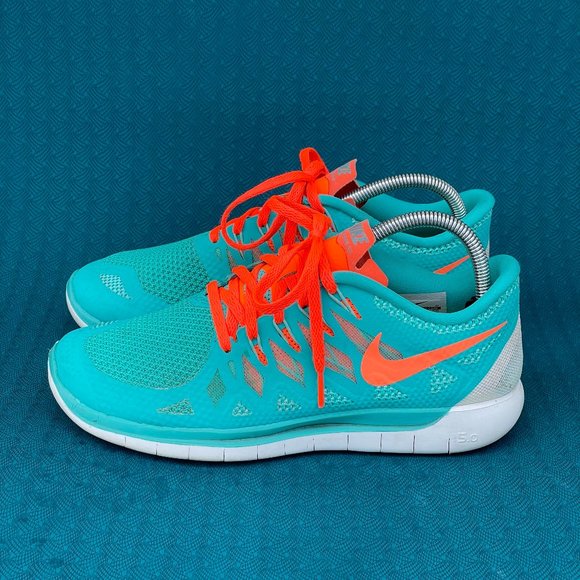 Nike Shoes - Nike Women's Free Run 5.0 sz 9 Athletic Running Shoes